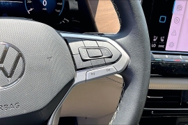 Used 2024  Volkswagen Atlas 2&period;0T SE w&sol;Technology FWD at Pre-Owned Plus near San Antonio&comma; TX