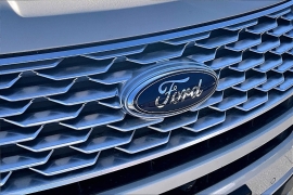 Used 2018  Ford Explorer 4d SUV 4WD Platinum at Pre-Owned Plus near San Antonio&comma; TX