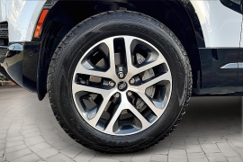 Used 2022 Land Rover Defender 110 X-Dynamic HSE AWD at Pre-Owned Plus near San Antonio, TX