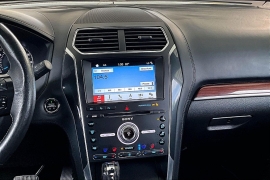 Used 2018  Ford Explorer 4d SUV 4WD Platinum at Pre-Owned Plus near San Antonio&comma; TX