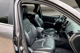 Used 2019  Jeep Cherokee 4d SUV 4WD Limited 3&period;2L at Pre-Owned Plus near San Antonio&comma; TX