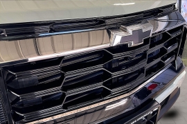 Used 2025  Chevrolet Equinox FWD 4dr ACTIV w&sol;XDB at Pre-Owned Plus near San Antonio&comma; TX