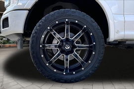 Used 2018  Ford F-150 4WD SuperCrew Platinum 5 1&sol;2 at Pre-Owned Plus near San Antonio&comma; TX