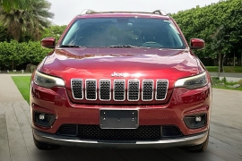 Used 2019  Jeep Cherokee 4d SUV FWD Latitude Plus 2&period;4L at Pre-Owned Plus near San Antonio&comma; TX