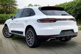 Used 2019  Porsche Macan 4d SUV AWD at Pre-Owned Plus near San Antonio&comma; TX