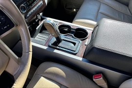 Used 2013  Ford Expedition 4d SUV 2WD XLT at Pre-Owned Plus near San Antonio&comma; TX