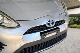 Used 2018  Toyota Prius c 5d Hatchback Four at Pre-Owned Plus near San Antonio&comma; TX