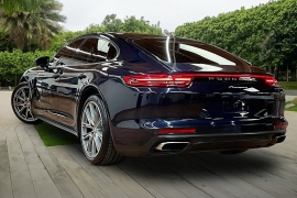 Used 2019  Porsche Panamera 4d Hatchback RWD at Pre-Owned Plus near San Antonio&comma; TX
