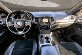 Used 2018  Jeep Grand Cherokee 4d SUV 4WD Laredo Altitude at Pre-Owned Plus near San Antonio&comma; TX