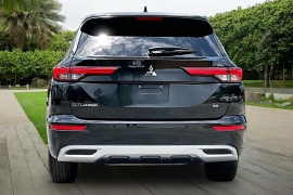 Used 2022  Mitsubishi OUTLANDER SE FWD at Pre-Owned Plus near San Antonio&comma; TX