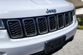 Used 2018  Jeep Grand Cherokee 4d SUV 2WD Laredo at Pre-Owned Plus near San Antonio&comma; TX