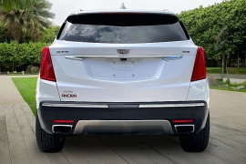 Used 2019  Cadillac XT5 4d SUV AWD Platinum at Pre-Owned Plus near San Antonio&comma; TX