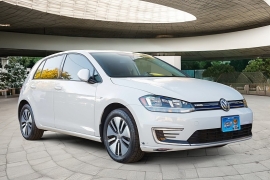 Used 2019  Volkswagen e-Golf 4d Hatchback SE at Pre-Owned Plus near San Antonio, TX