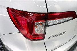 Used 2020  Honda Pilot 4d SUV FWD Touring 7-Passenger at Pre-Owned Plus near San Antonio&comma; TX