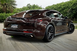 Used 2019  Porsche Panamera 4d Hatchback RWD at Pre-Owned Plus near San Antonio&comma; TX