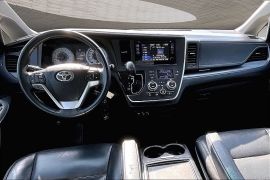 Used 2017  Toyota Sienna 4d Wagon SE at Pre-Owned Plus near San Antonio&comma; TX