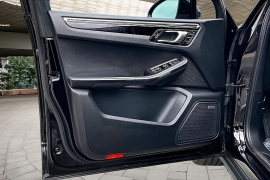 Used 2018  Porsche Macan 4d SUV AWD at Pre-Owned Plus near San Antonio&comma; TX