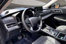 Used 2022  Mitsubishi OUTLANDER SE FWD at Pre-Owned Plus near San Antonio&comma; TX
