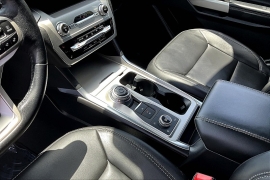 Used 2022 Ford Explorer XLT 4WD at Pre-Owned Plus near San Antonio, TX