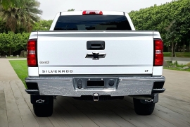 Used 2018  Chevrolet Silverado 1500 2WD Crew Cab LT at Pre-Owned Plus near San Antonio&comma; TX