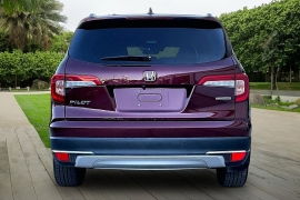 Used 2020  Honda Pilot 4d SUV FWD Touring 8-Passenger at Pre-Owned Plus near San Antonio&comma; TX