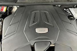 Used 2019  Porsche Cayenne 4d SUV AWD at Pre-Owned Plus near San Antonio&comma; TX