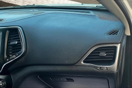 Used 2019  Jeep Cherokee 4d SUV FWD Latitude 3.2L at Pre-Owned Plus near San Antonio, TX