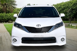 Used 2017  Toyota Sienna 4d Wagon SE at Pre-Owned Plus near San Antonio&comma; TX