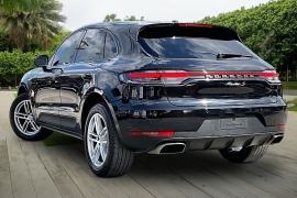 Used 2020  Porsche Macan 4d SUV AWD at Pre-Owned Plus near San Antonio&comma; TX