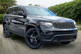 Used 2019  Jeep Grand Cherokee 4d SUV 2WD Laredo Altitude at Pre-Owned Plus near San Antonio&comma; TX