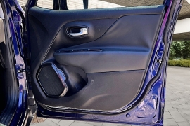 Used 2017  Jeep Renegade 4d SUV FWD Latitude Altitude at Pre-Owned Plus near San Antonio&comma; TX