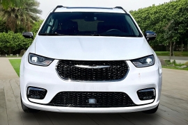 Used 2023  Chrysler Pacifica Limited FWD at Pre-Owned Plus near San Antonio&comma; TX