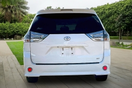 Used 2017  Toyota Sienna 4d Wagon SE at Pre-Owned Plus near San Antonio&comma; TX