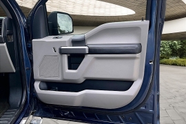 Used 2016  Ford F-150 2WD SuperCrew XLT 5 1&sol;2 at Pre-Owned Plus near San Antonio&comma; TX