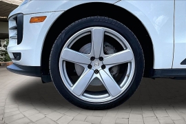 Used 2019  Porsche Macan 4d SUV AWD S at Pre-Owned Plus near San Antonio&comma; TX