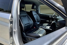 Used 2022 Ford Explorer XLT 4WD at Pre-Owned Plus near San Antonio, TX