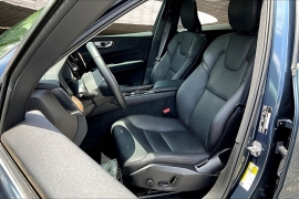 Used 2022 Volvo XC60 B5 AWD Momentum at Pre-Owned Plus near San Antonio, TX