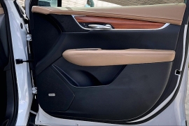 Used 2019  Cadillac XT5 4d SUV AWD Platinum at Pre-Owned Plus near San Antonio&comma; TX