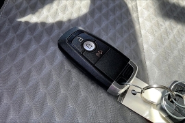 Used 2020  Ford Escape 4d SUV FWD SE at Pre-Owned Plus near San Antonio&comma; TX