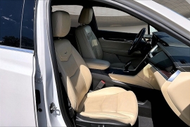 Used 2018  Cadillac XT5 4d SUV FWD Luxury at Pre-Owned Plus near San Antonio&comma; TX