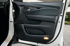 Used 2020  Honda Pilot 4d SUV FWD Touring 7-Passenger at Pre-Owned Plus near San Antonio&comma; TX
