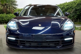 Used 2019  Porsche Panamera 4d Hatchback RWD at Pre-Owned Plus near San Antonio&comma; TX