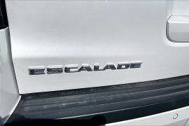 Used 2018  Cadillac Escalade ESV 4d SUV 4WD Premium Luxury at Pre-Owned Plus near San Antonio&comma; TX