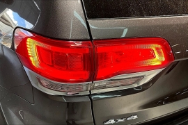 Used 2020  Jeep Grand Cherokee 4d SUV 4WD Overland V8 at Pre-Owned Plus near San Antonio&comma; TX