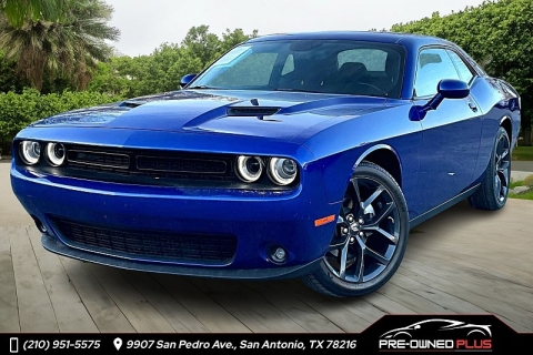 2021 Dodge Challenger SXT's photo