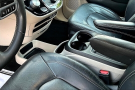 Used 2022 Chrysler Pacifica Touring L FWD at Pre-Owned Plus near San Antonio, TX