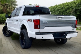 Used 2018  Ford F-150 4WD SuperCrew Platinum 5 1&sol;2 at Pre-Owned Plus near San Antonio&comma; TX