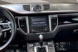 Used 2018  Porsche Macan 4d SUV AWD at Pre-Owned Plus near San Antonio&comma; TX