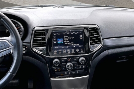 Used 2019  Jeep Grand Cherokee 4d SUV 2WD Laredo Altitude at Pre-Owned Plus near San Antonio&comma; TX