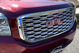 Used 2019  GMC Yukon 4d SUV 4WD Denali at Pre-Owned Plus near San Antonio&comma; TX